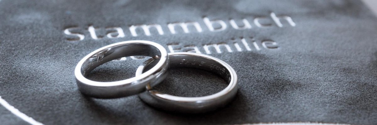 Familienstammbuch mit Prägung  Nordschleife  Nürburgring 