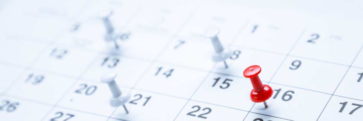 Kalender Termine Kalender mit roter Pinnadel